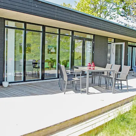 4 Bedroom Stunning In *