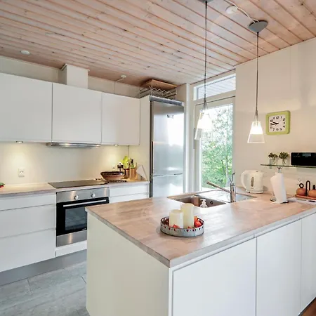 4 Bedroom Stunning In 別荘 Knebel