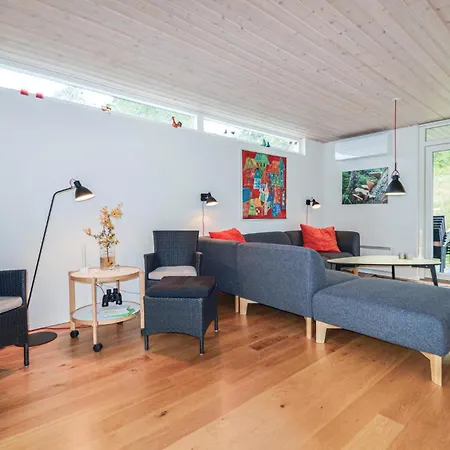 4 Bedroom Stunning In 別荘